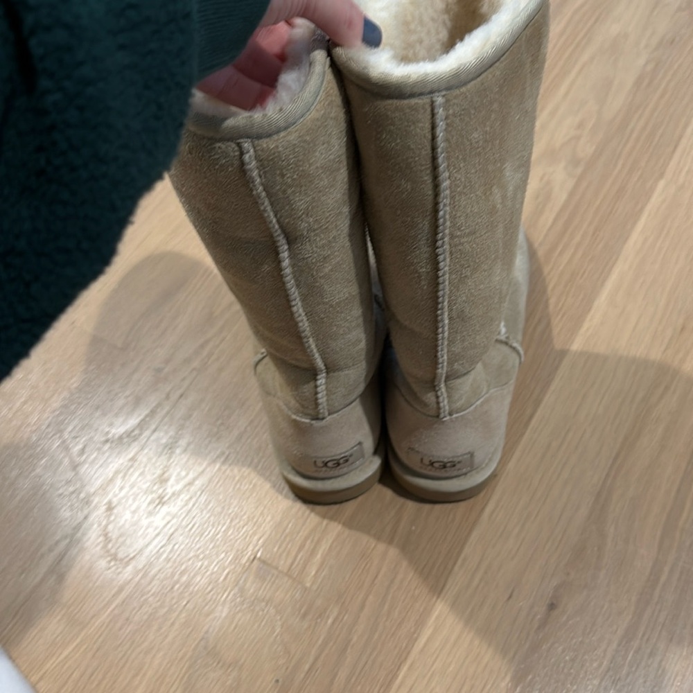Women’s tall ugh size 7